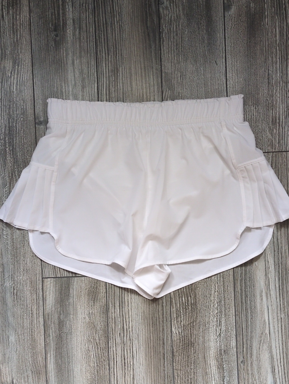 Mondetta White Women's Active Shorts with Side Panels NWOT